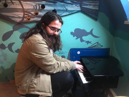 da77f203-7f0f-4361-b693-be01be7eaa5c 2